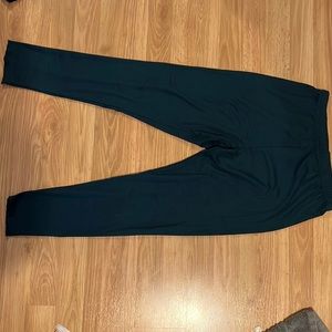 Dark green leggings